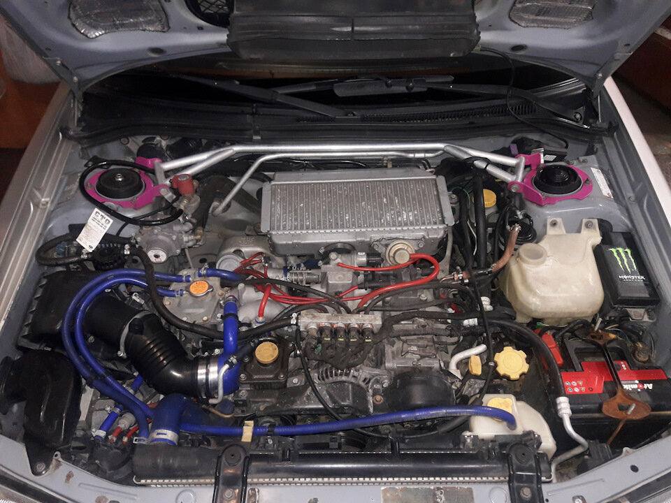 подкапотка subaru forester sf5, forester sf5 подкапотка, подкапотное пространство форестер sf5 turbo, подкапотка субару форестер сф5 турбо, Subaru Impreza WRX III