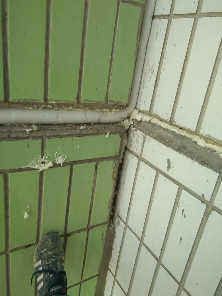 межпанельные швы п44, трещины межпанельных швов, разгерметизация межпанельных швов, гидроизоляция межпанельных швов и примыканий изнутри квартиры, межпанельные стыки открытого типа
