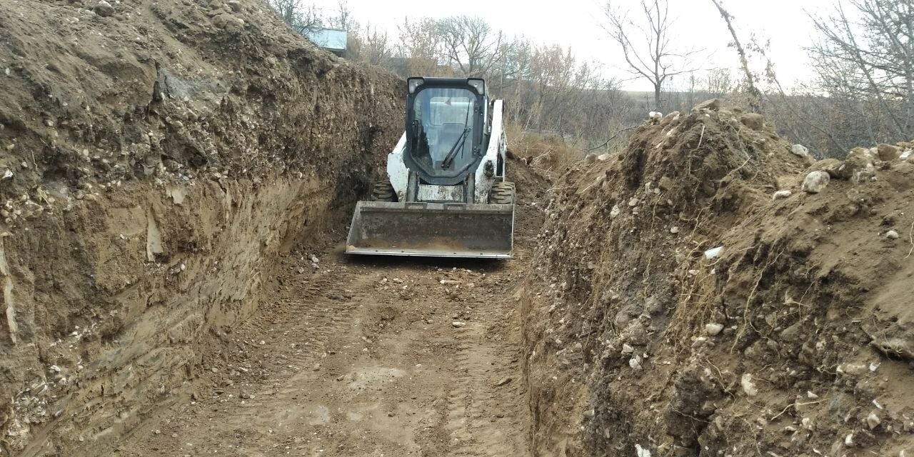 бобкэт 2021, терех мини погрузчик, гусеничный мини погрузчик, техника, мини экскаватор ковш 30 см