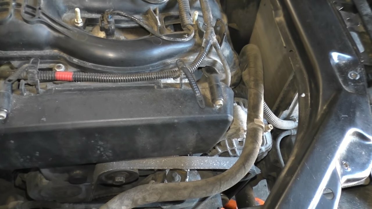 патрубок заслонки ng 2.3 audi, мазда кседос 6 2.0 датчик коленвала, chevrolet cruze 1.8 трубка подогрева дросселя, топливный фильтр заз шанс 1.3, снятие воздухозаборник w204