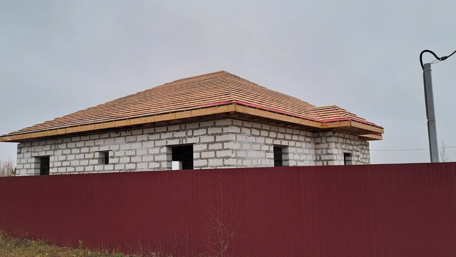 дом в селе, одноэтажный дом из газоблоков, дом дача, одноэтажный дом, дачный дом