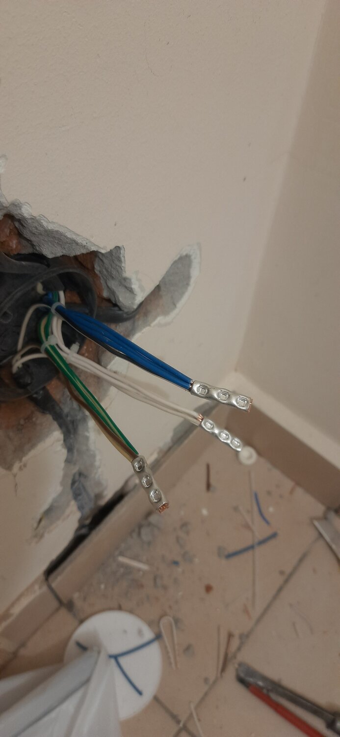 монтаж электропроводки, монтаж проводки, скрутка проводов, электропроводка, замена электропроводки