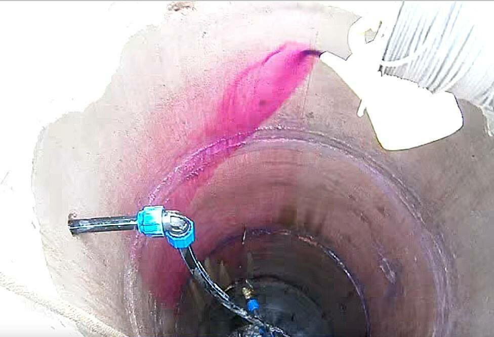 дезинфекция воды, чистка колодца, канализационный люк, вода в колодце, углубление колодца