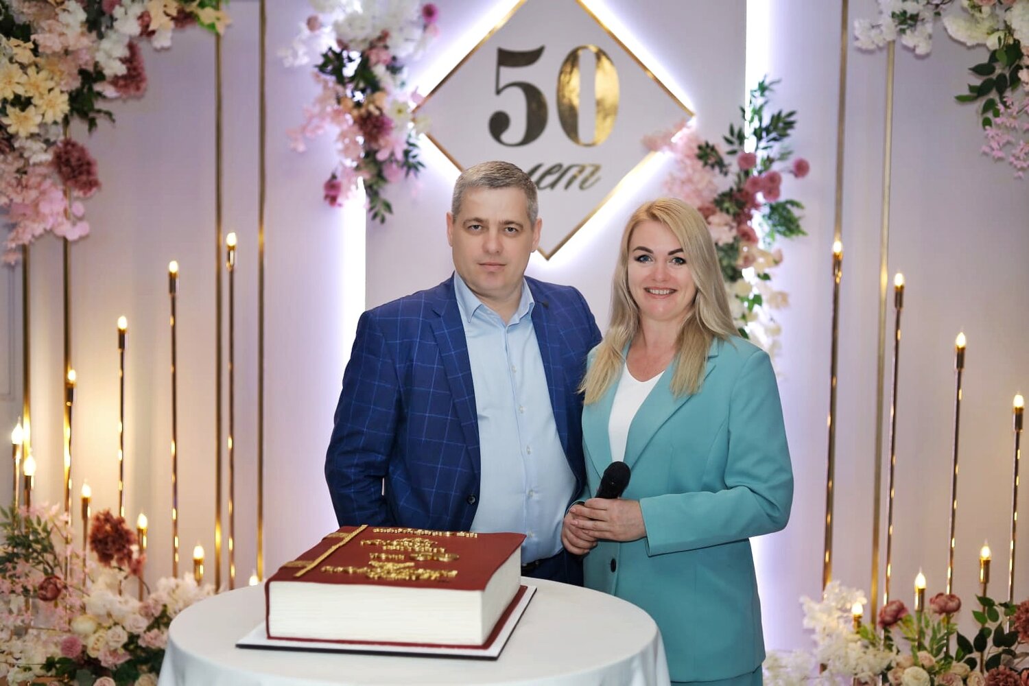 девушка, зал на свадьбу, декор для свадьбы, декор свадебный, свадьба