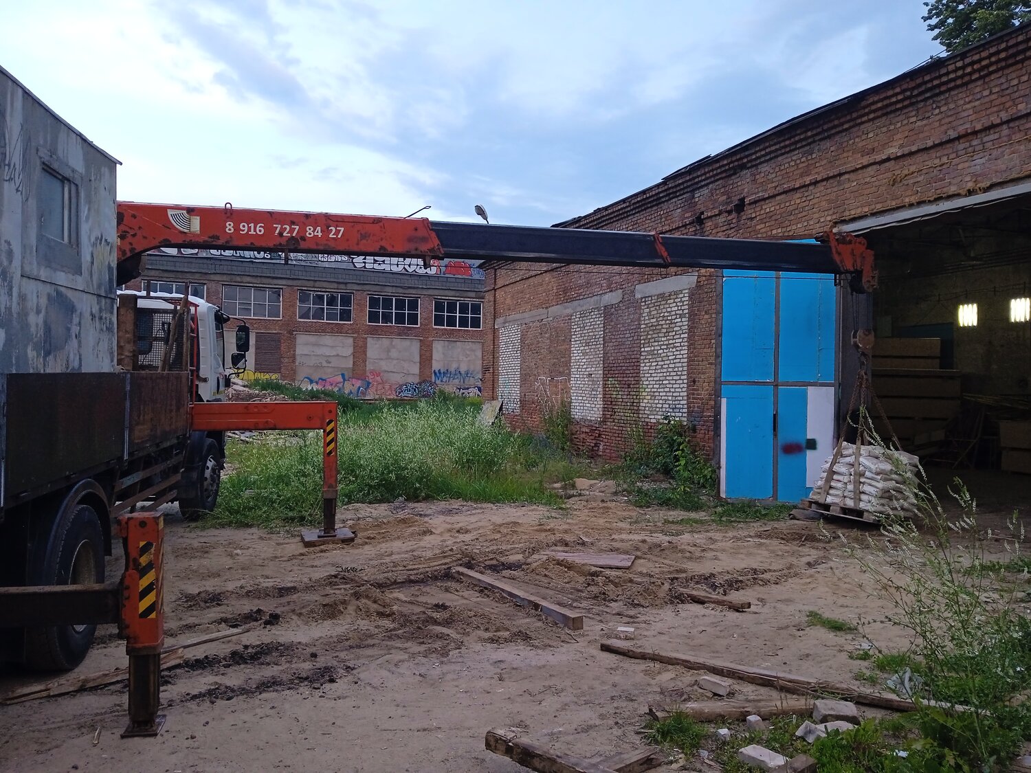 манипулятор, бакм 890, промышленная, аренда склада, маз манипулятор