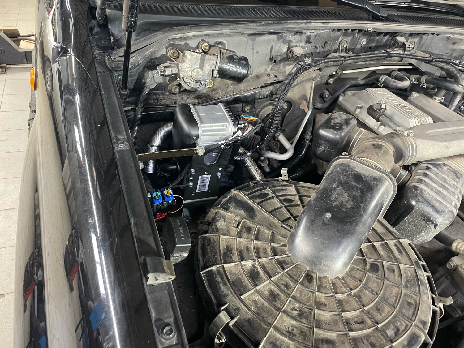 toyota land cruiser prado гбо, ленд крузер прадо 120 гбо, toyota land cruiser prado 120, ленд крузер прадо 150, toyota prado 120 под капотом