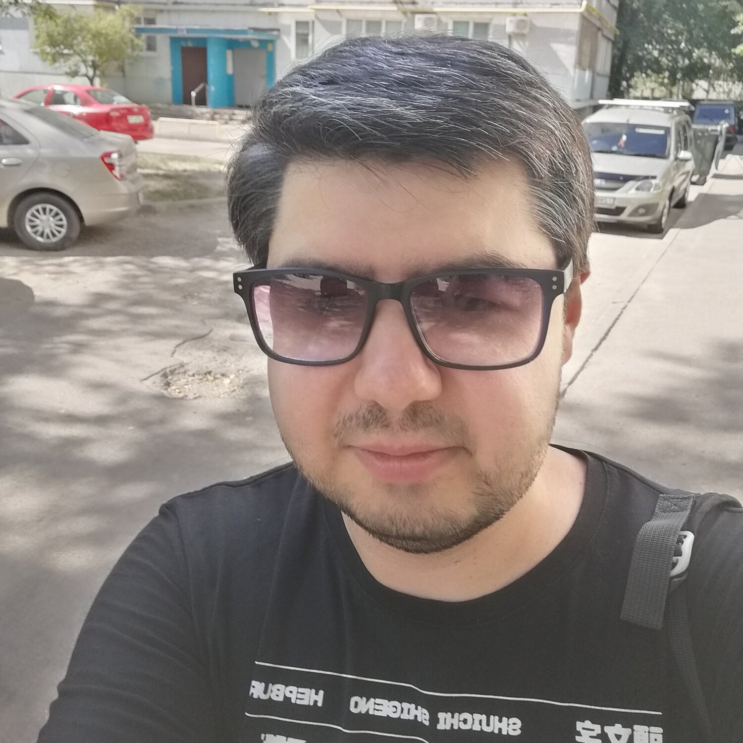 Искандер Хусаинов