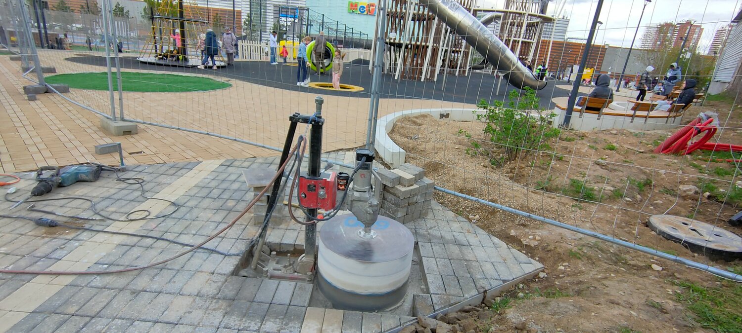 алмазное бурение со сбором воды 120 мм, алмазное бурение, резка бетона, diamond core drilling -строительство, буровая установка для бурения скважин