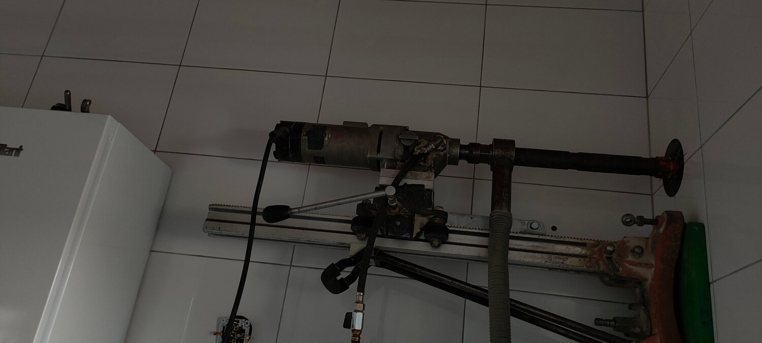 алмазное сверление, алмазное бурение, алмазное сверление отверстий, diam dl 250 алмазное бурение, алмазное бурение отверстий