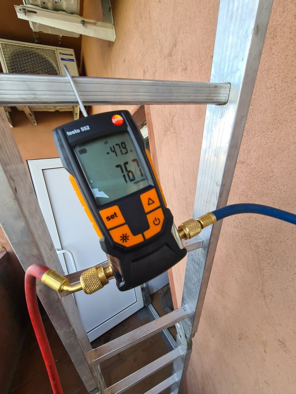 цифровой вакуумметр testo 552, testo 552, вакуумметр testo 552, цифровой прибор testo 552, манометр абсолютного давления testo 511