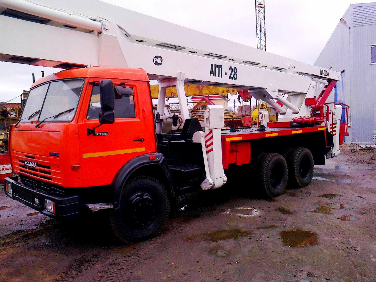 камаз агп-28, агп 28 камаз 2000, автовышка на базе камаз 28 метров, автовышка камаз, автокран маз