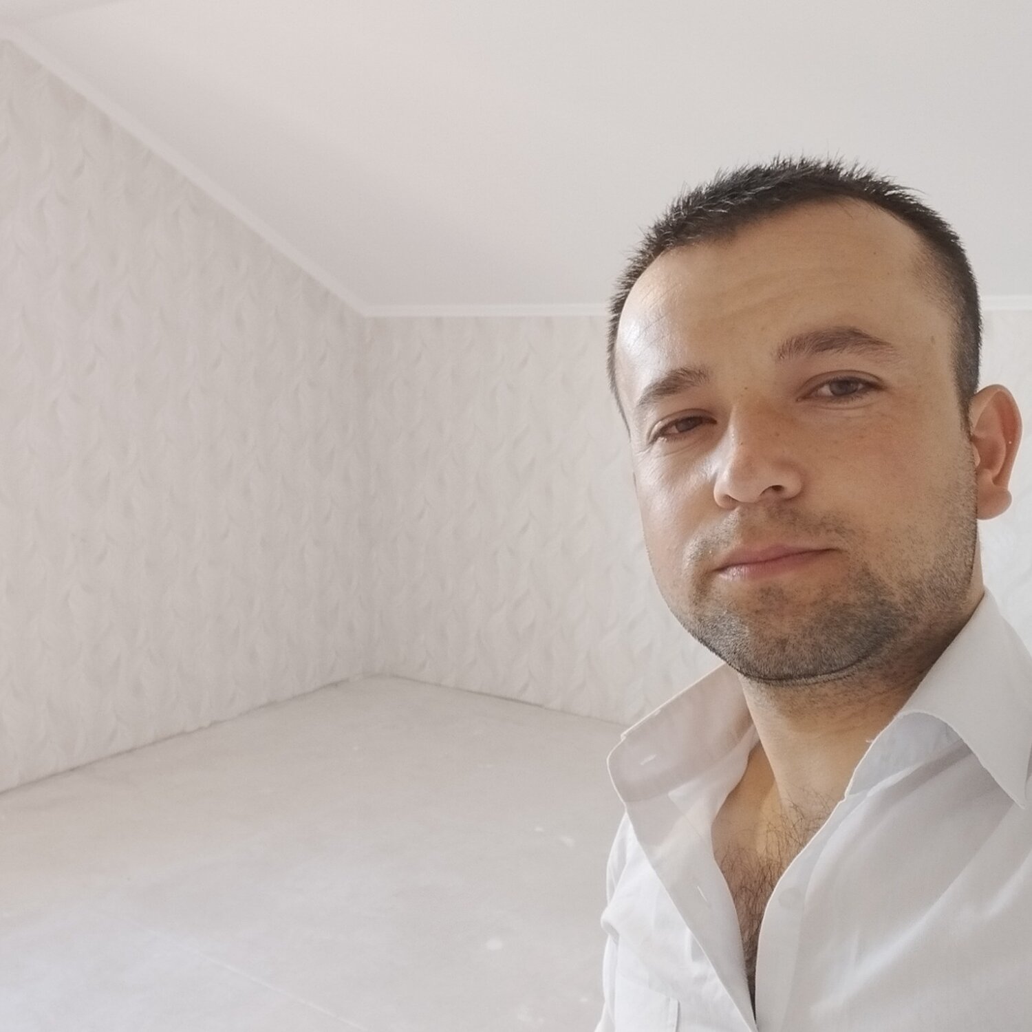 Нуруллоев Субхониддин