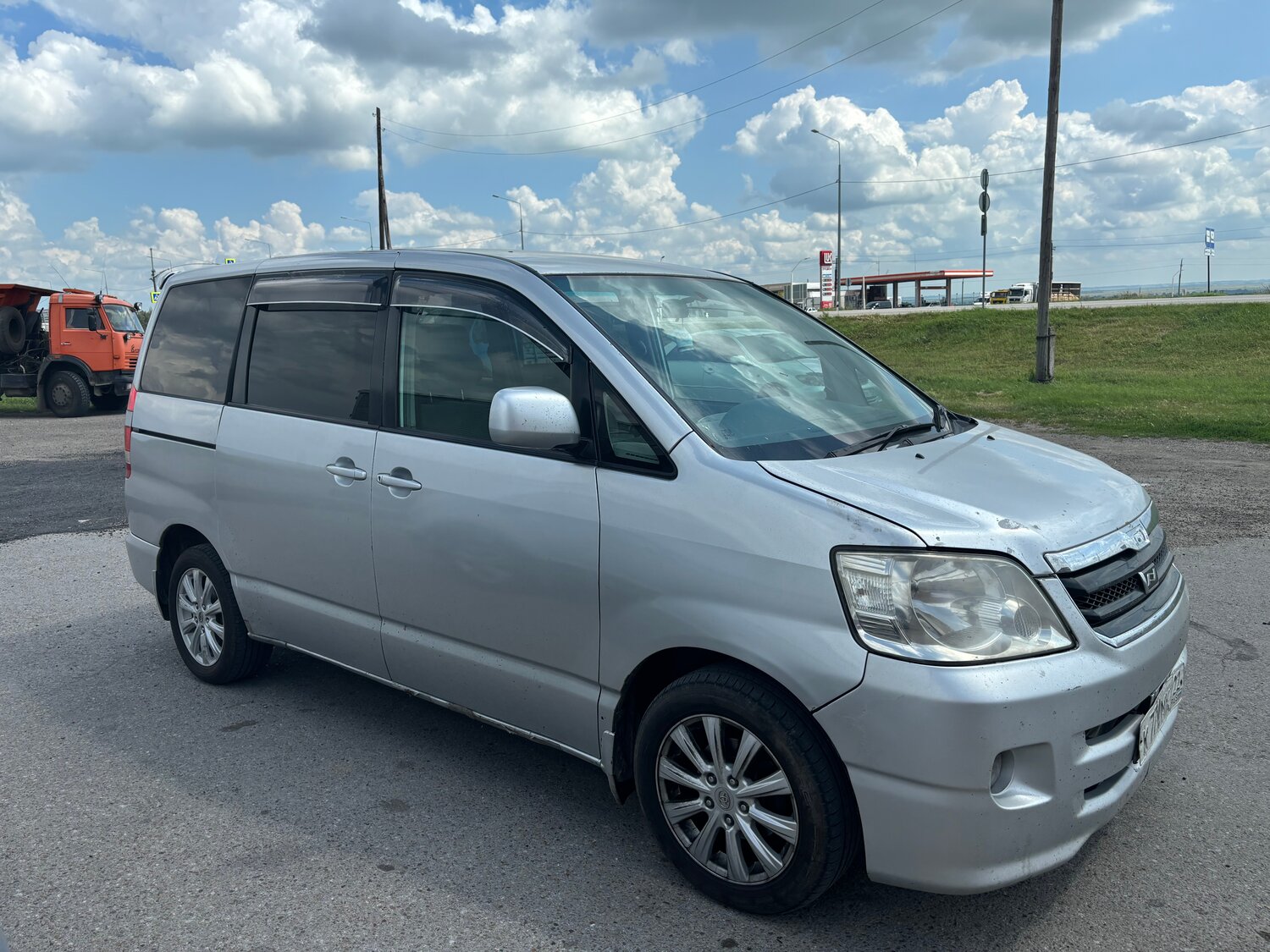toyota noah 2001 2007, 2007 toyota noah, тойота вокси 2007, toyota noah 2006, Toyota Noah