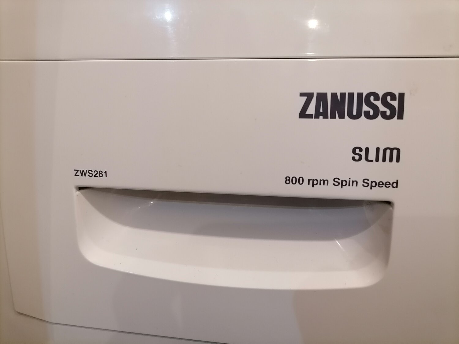 стиральной машины zanussi, стиральная машинка zanussi, стиральная машина занусси, zanussi, zanussi slim zws3101