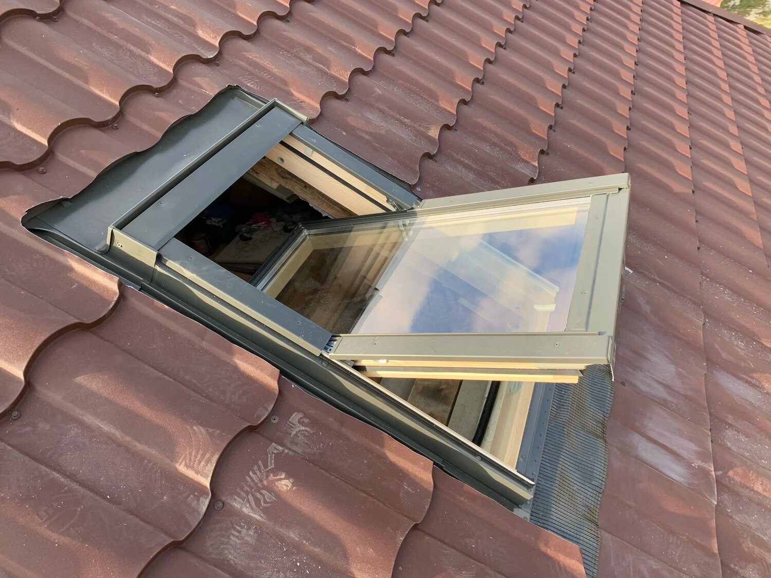 мансардные окна, velux мансардные окна, мансардное окно fts u2 66*118, мансардные окна fakro, velux окно-люк vlt 45х73