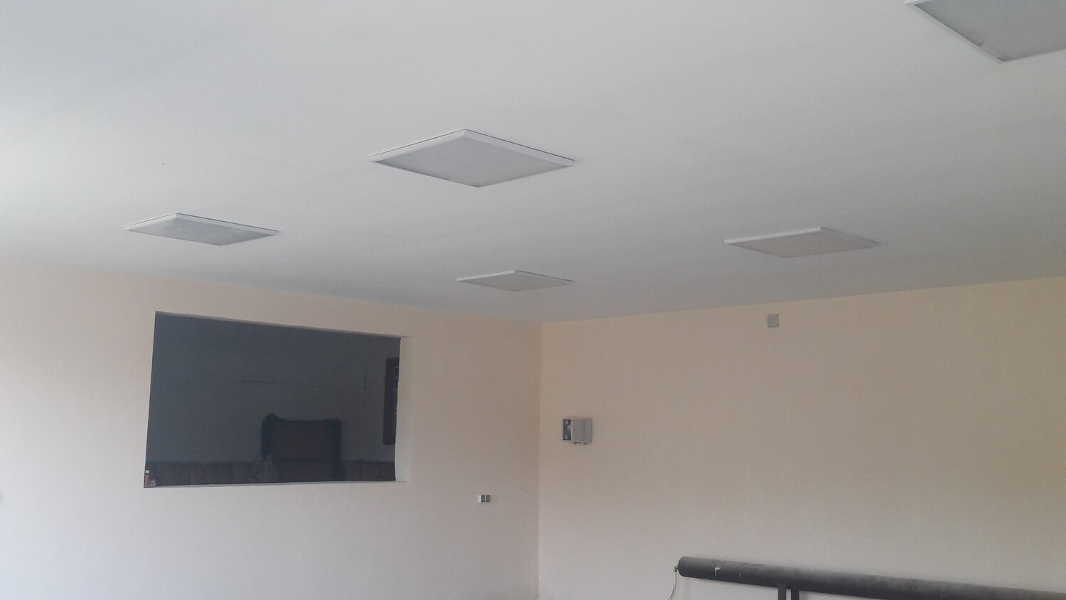 потолок типа армстронг, подвесной потолок типа армстронг, потолок, потолок армстронг, потолочная акустика в натяжной потолок