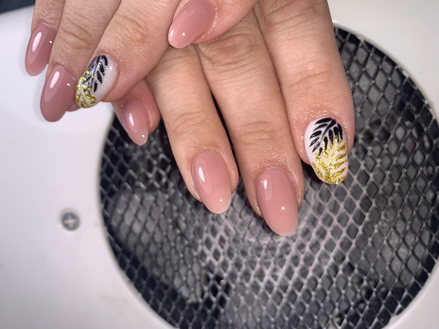 ногти, маникюр, ногти дизайн ногтей, дизайн ногтей на косые ногти, маникюр покрытие