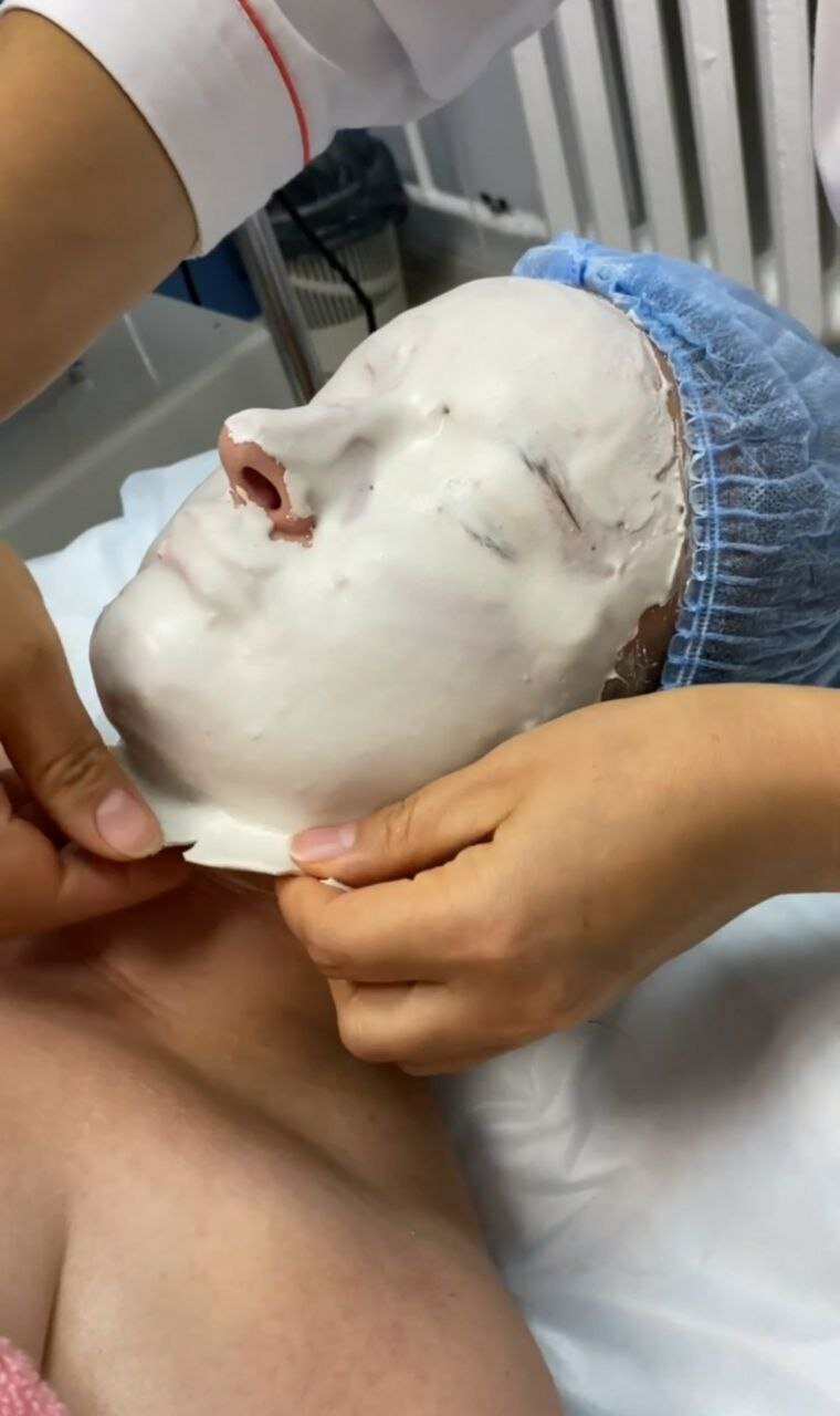 альгинатная маска, альгинатная маска у косметолога, альгинатная маска для лица, альгинатная маска для лица до и после, альгинатная маска белая на лице