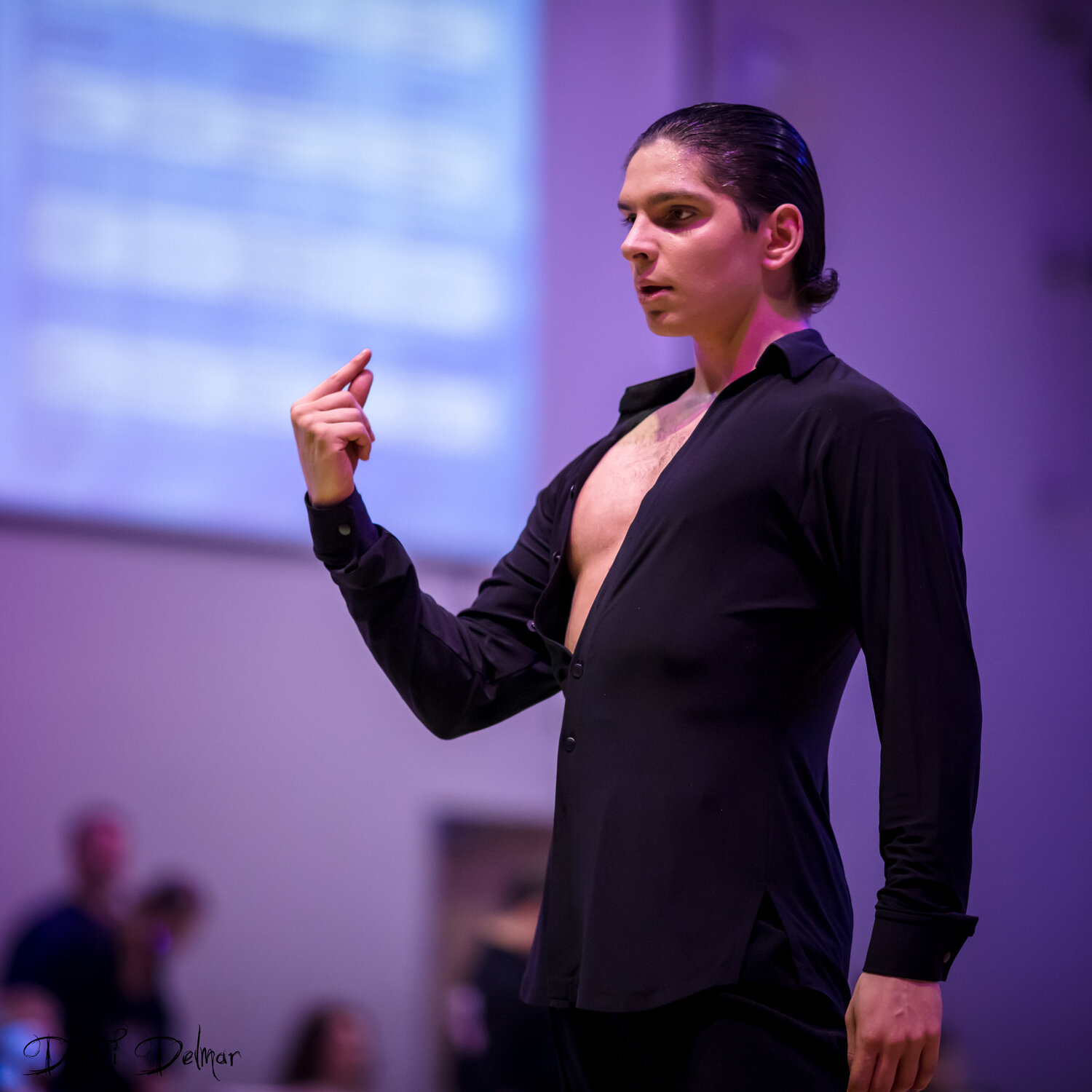 парень, бальные танцы, армен цатурян бальные танцы, в танце, londyn happy dancer