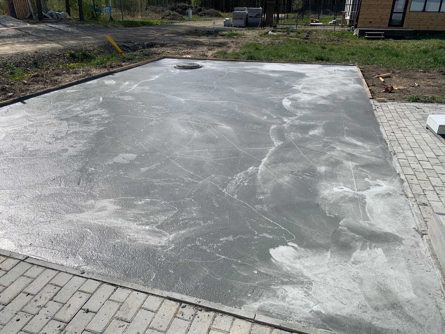 монолитный бетон, бетонные работы, заливка бетона, подпорная стенка из бетона, бетонная