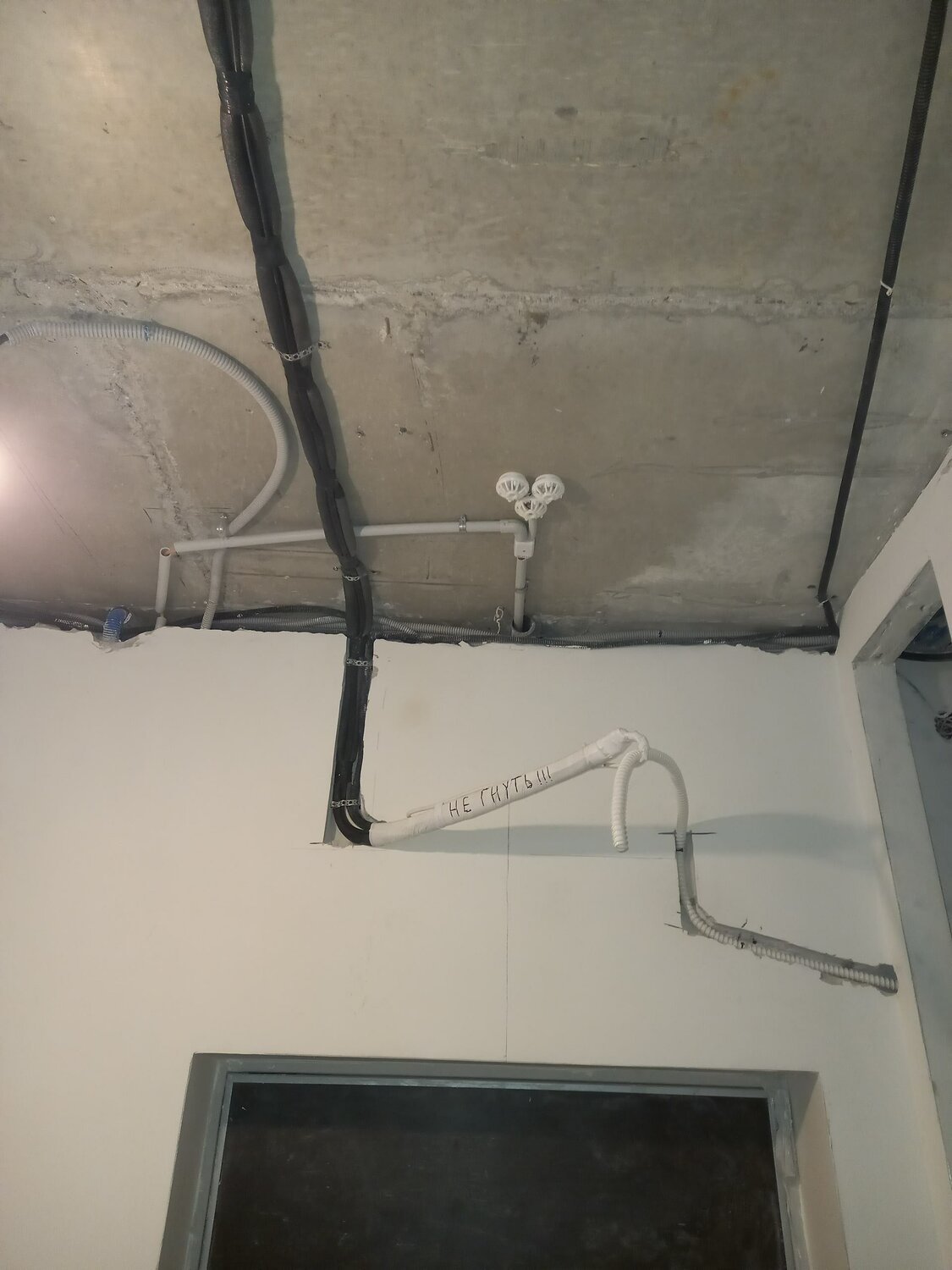 электрика монтаж, монтаж электропроводки, разводка электропроводки, монтаж электрики, электромонтажные работы