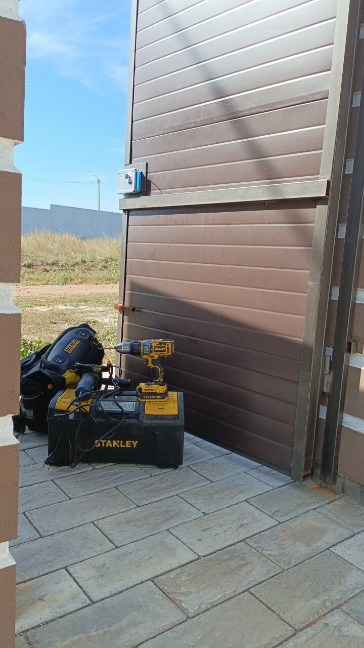 dewalt, лазерный уровень dewalt, шуруповерт девольт, dewalt cordless dust extractor, ящик для инструментов dewalt