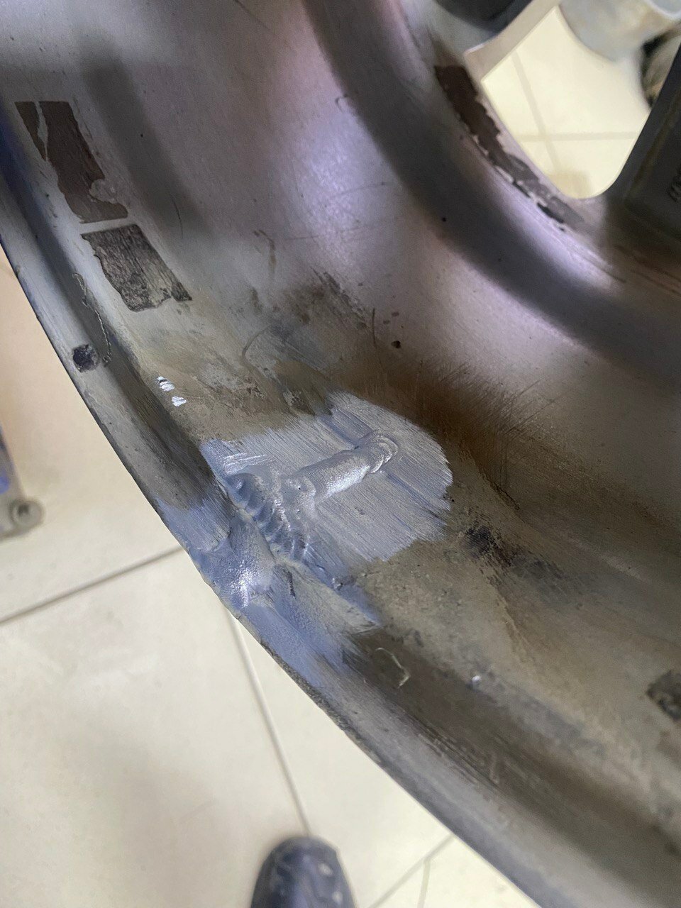 диск колесный, полировка дисков, диск колеса, диск колеса mercedes-benz b 180, вареные диски