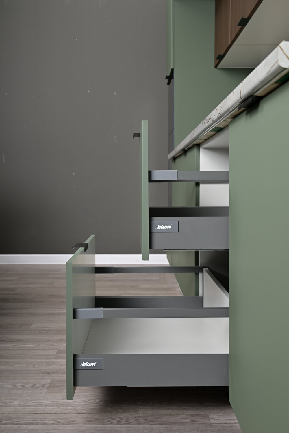 ящики blum legrabox, выдвижной ящик, внутренний ящик блюм, tandembox blum, фирмакс фурнитура для кухни