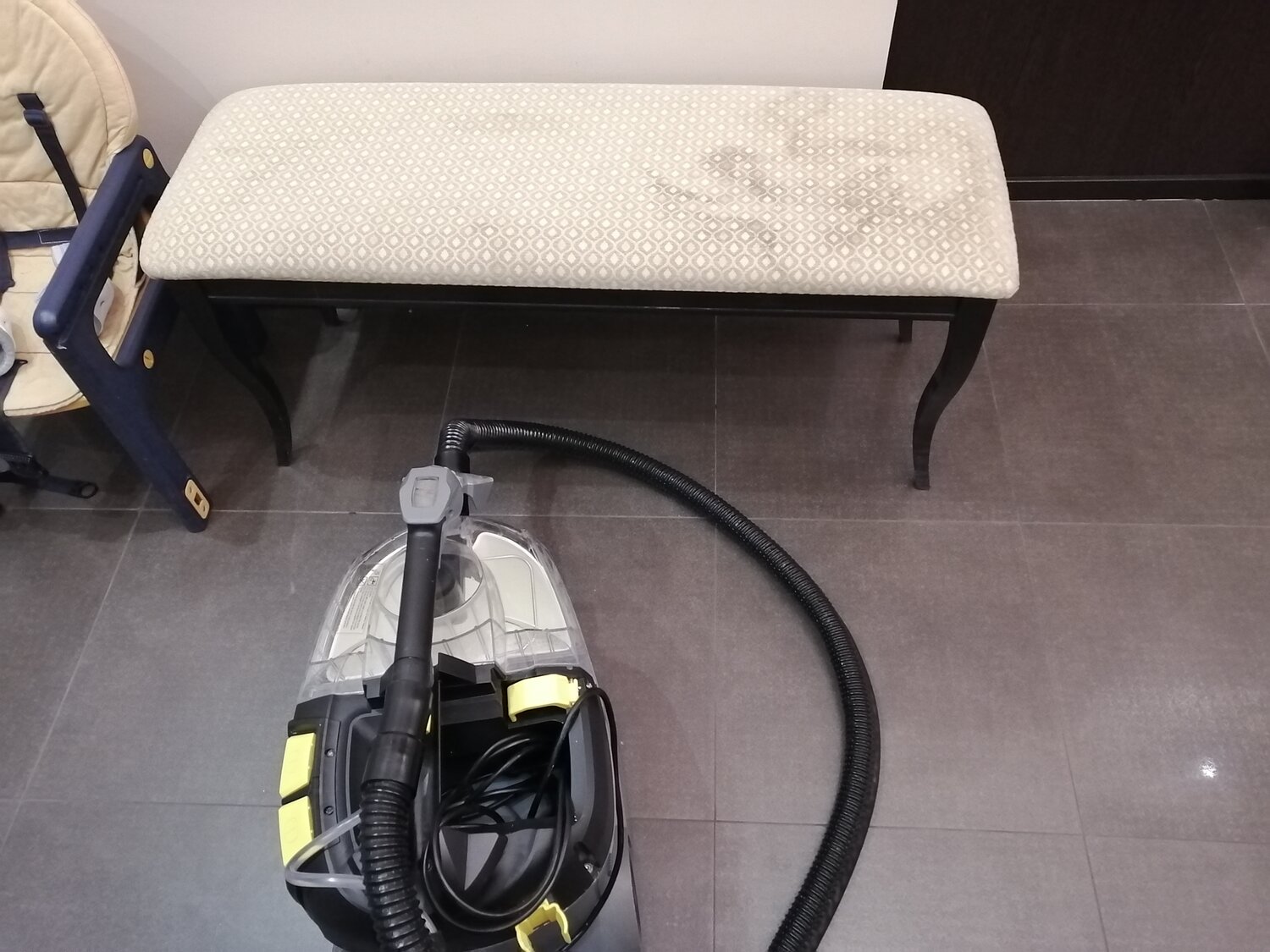 пылесос karcher puzzi 8/1, моющий пылесос karcher puzzi 10/1 дома, пылесос керхер puzzi 8/1 c, моющий пылесос керхер, моющий пылесос керхер позис 10/1