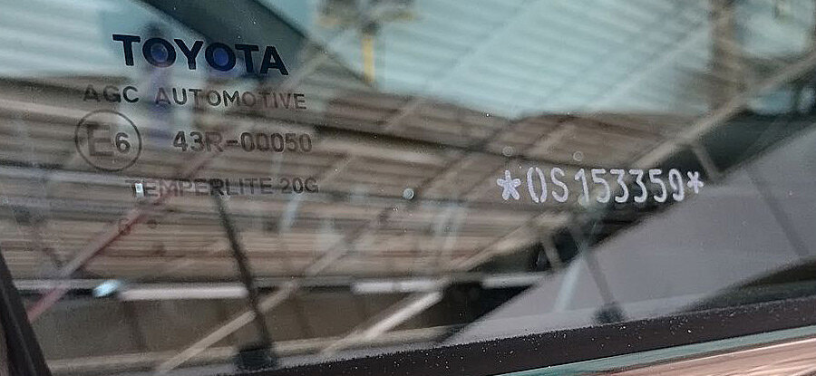 стекло nissan agc automotive 43r-008594, 43r-001566, маркировка стекол автомобиля, стекло benson 43r-001703, лобовое стекло laminated 43r-010826