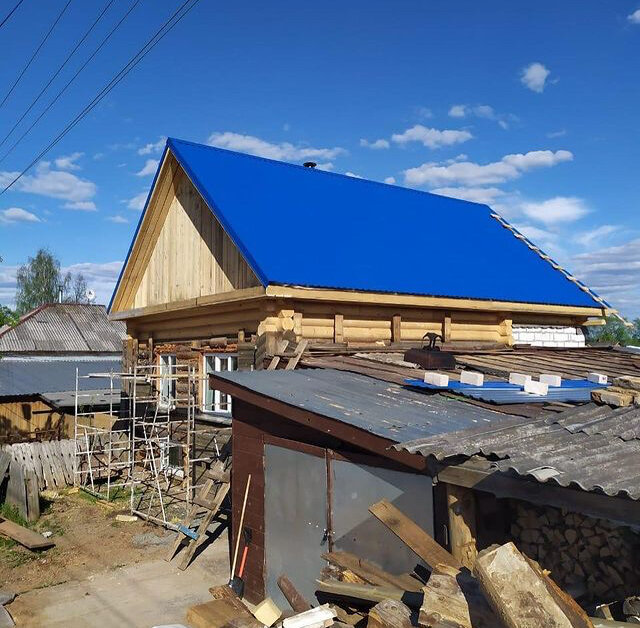 Монтаж кровли из металлочерепицы