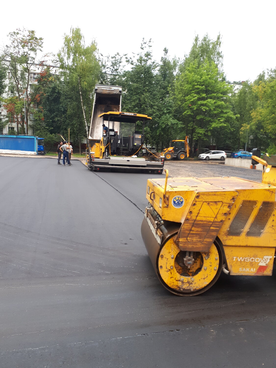 дорожная техника, каток асфальтовый caterpillar cв-534d, каток сакай tw500, каток виброкаток 4т, каток колесный sakai tw500