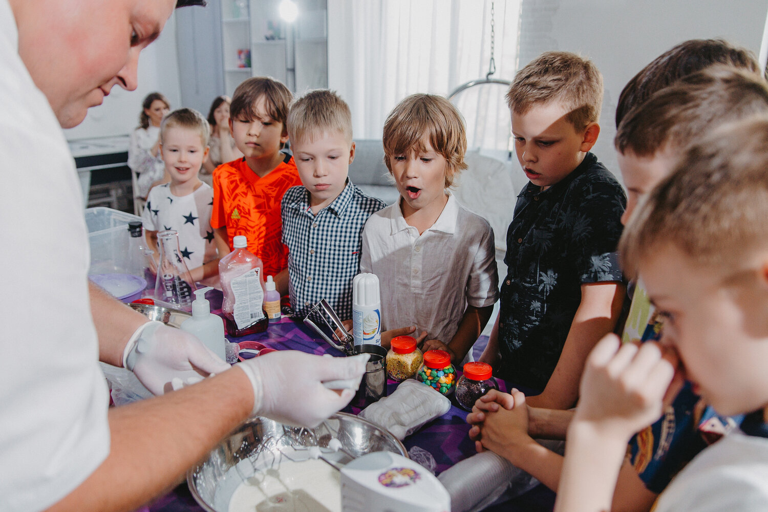 научное шоу в калининграде, научное шоу для детей, научное шоу аниматор, научное шоу, химическое шоу