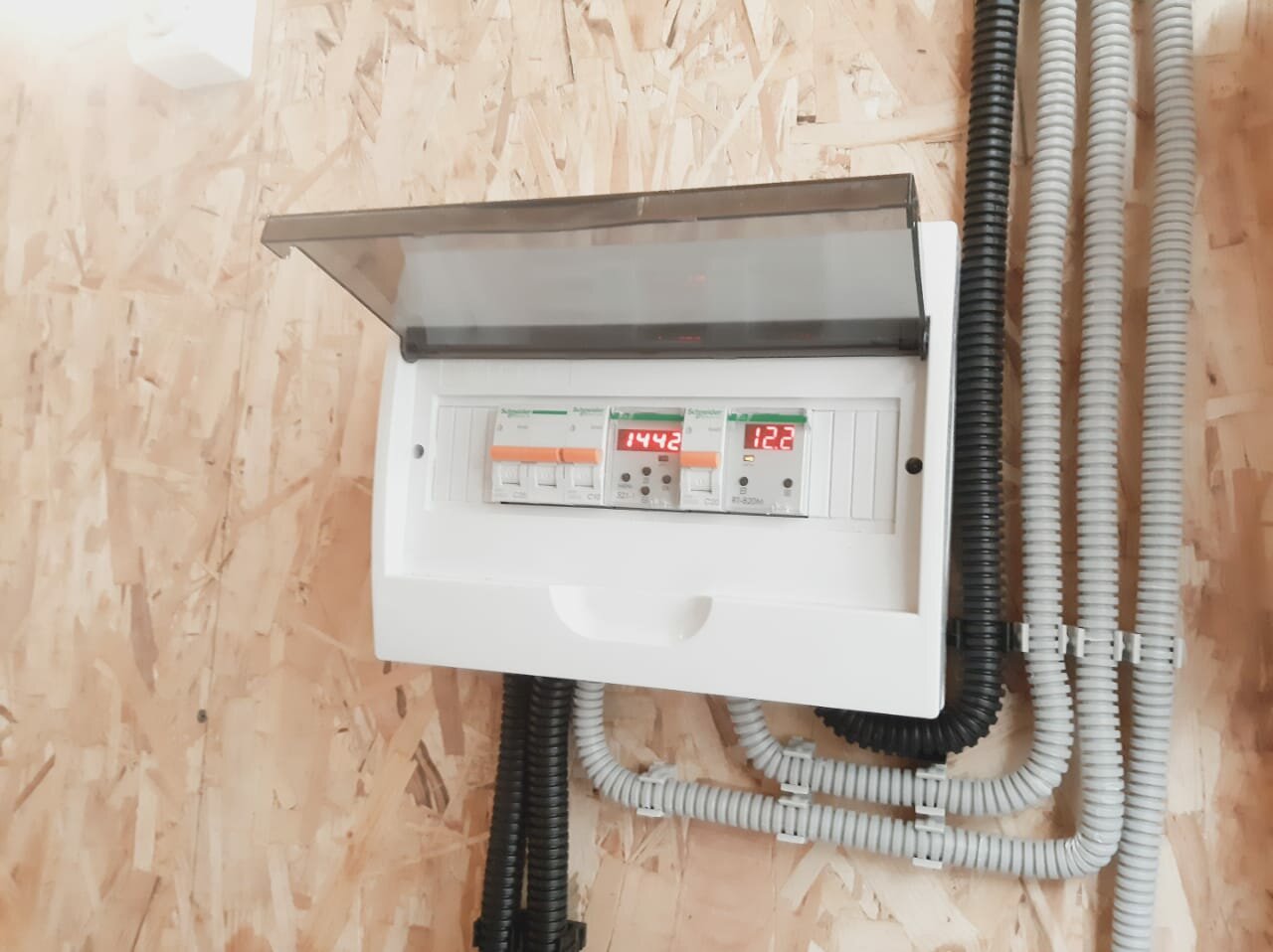 счётчик, счётчик электроэнергии уличный, электрощиток в гараж, электрическая, щиток в гараж