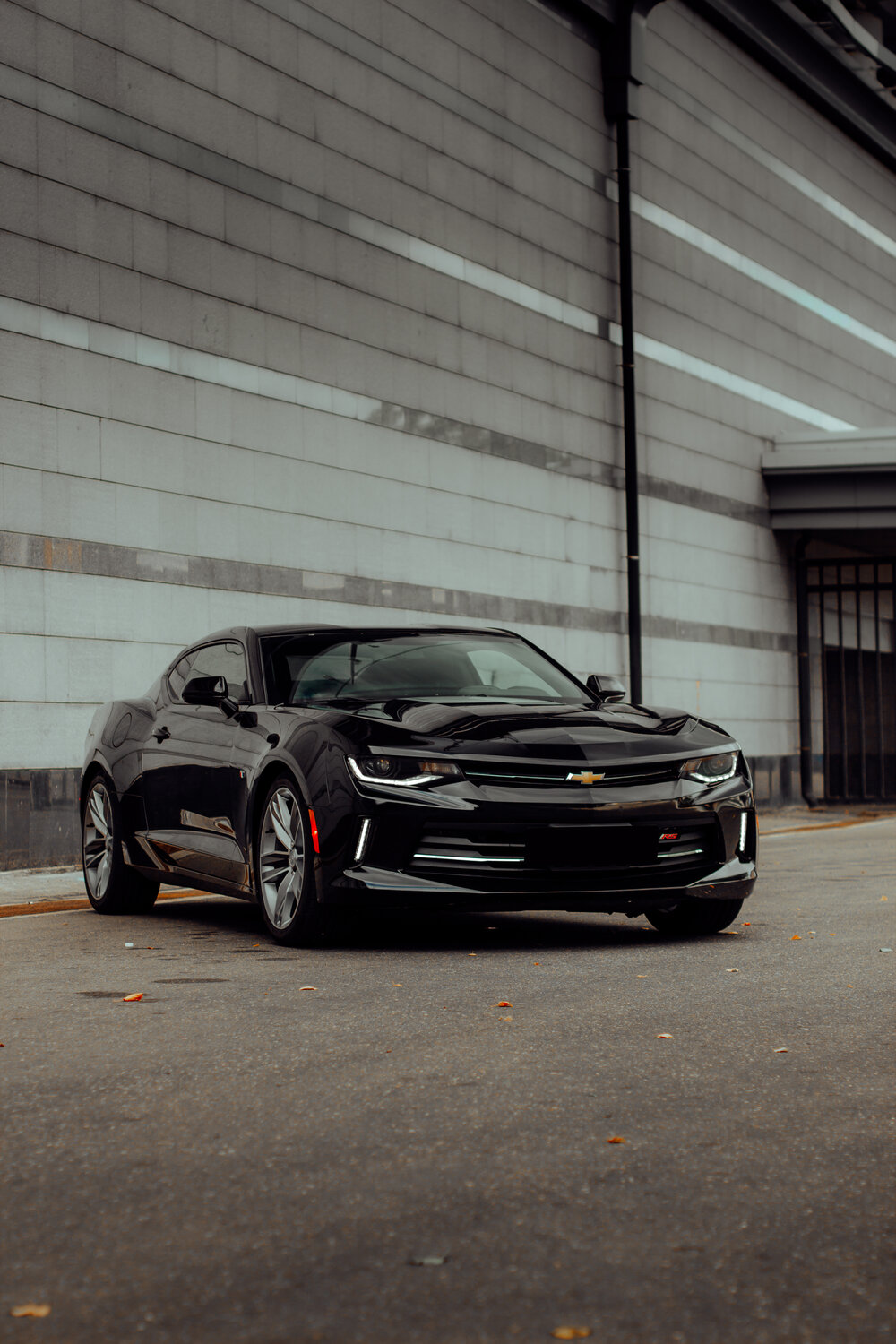 chevrolet camaro, шевроле камаро zl1, chevrolet camaro 2018, black chevrolet camaro vossen матовый, порше камаро