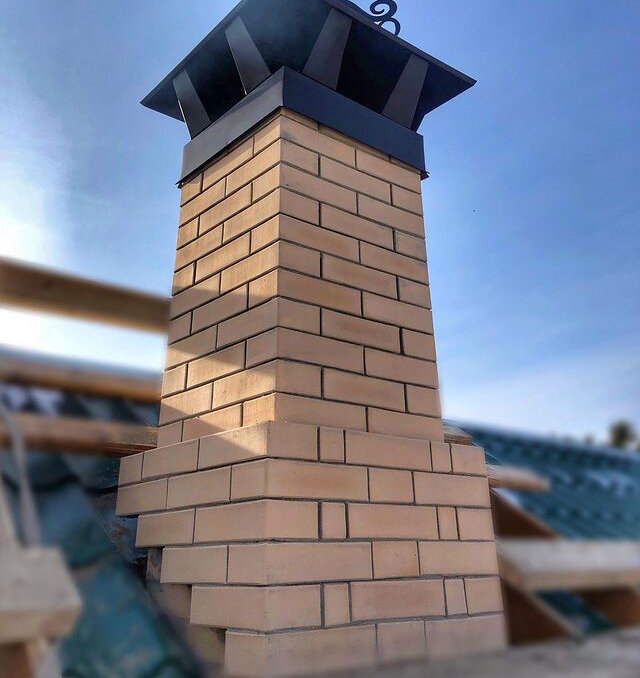 Кладка кирпичного дымохода