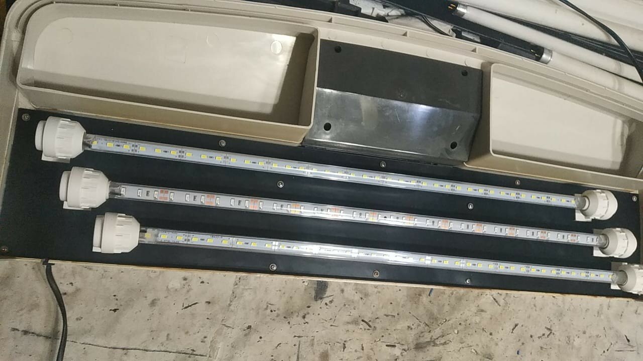 лампа для аквариума джебо 375, плафон для аквариума jebo 3100, лампы для jebo r375, светодиодные светильники led, светодиодный светильник