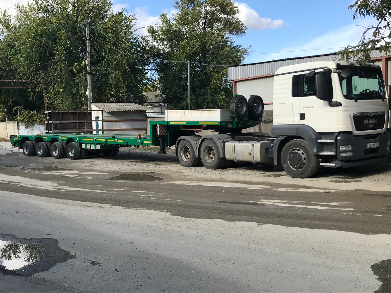 маз 6430 с полуприцепом трал, маз 6430 тягач с тралом, низкорамный трал, ман тгс с тралом, полуприцеп