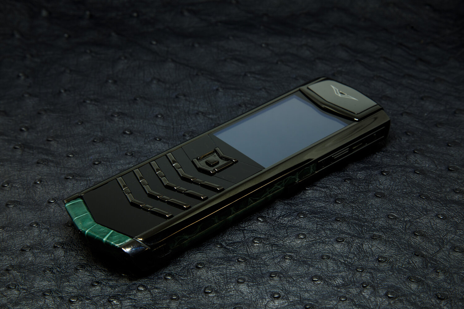 vertu, верту кнопочный, верту 2005, телефон vertu s056204, vertu s-056124