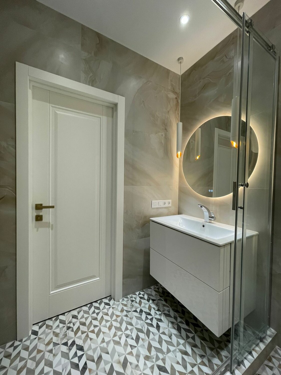 Ремонт квартир и домов в Москве: 120 мастеров по ремонту со средним ...