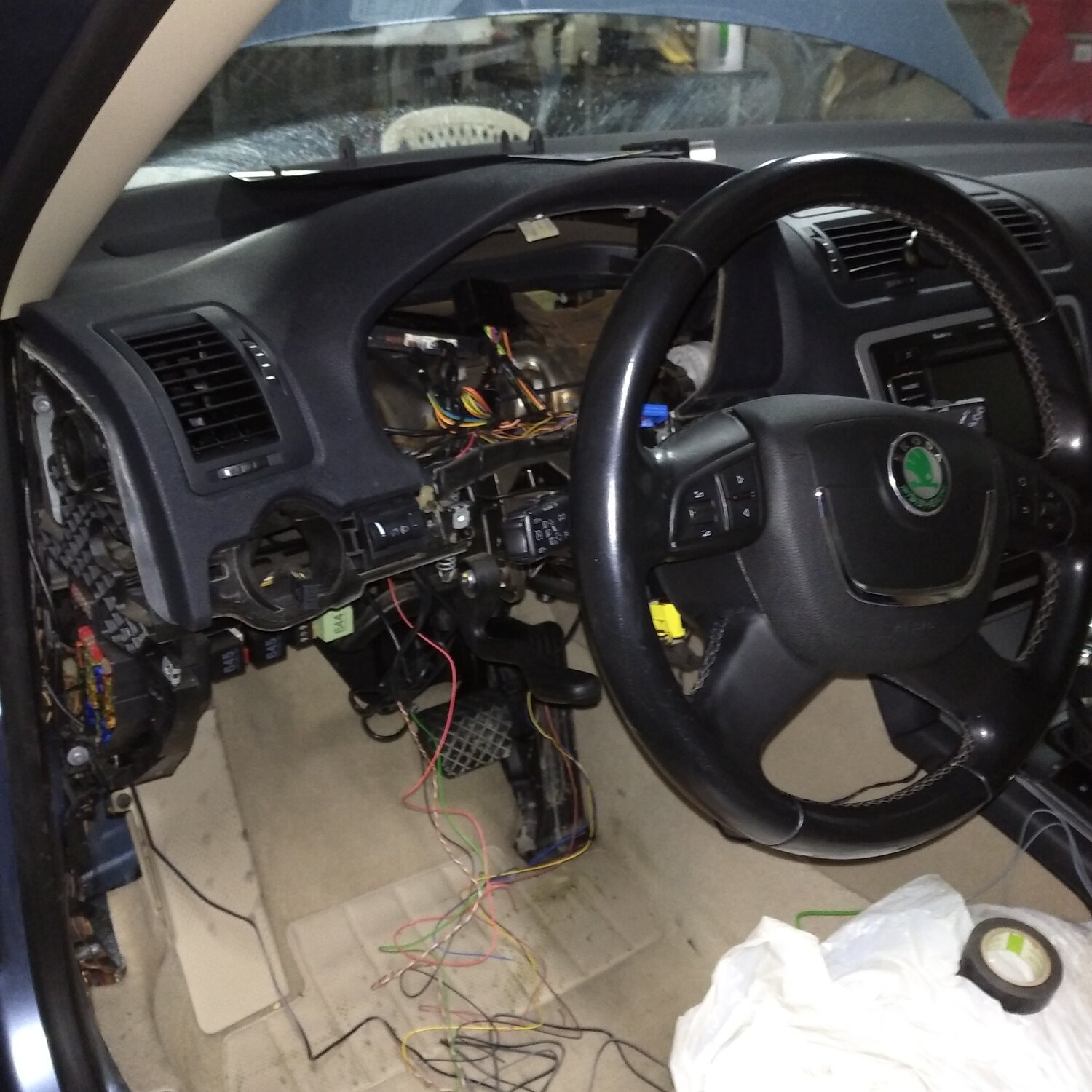 сигнализация с автозапуском на jetta 6, автосигнализация с автозапуском, автосигнализация, установка старлайн b9, автосигнализация установка