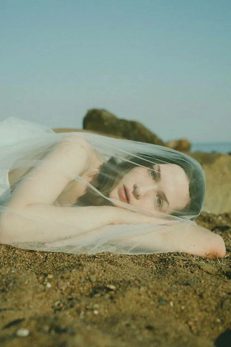 женщина, женщина красивая, red velvet psycho, фотосессия, люсьен лакомб луи маль 1973