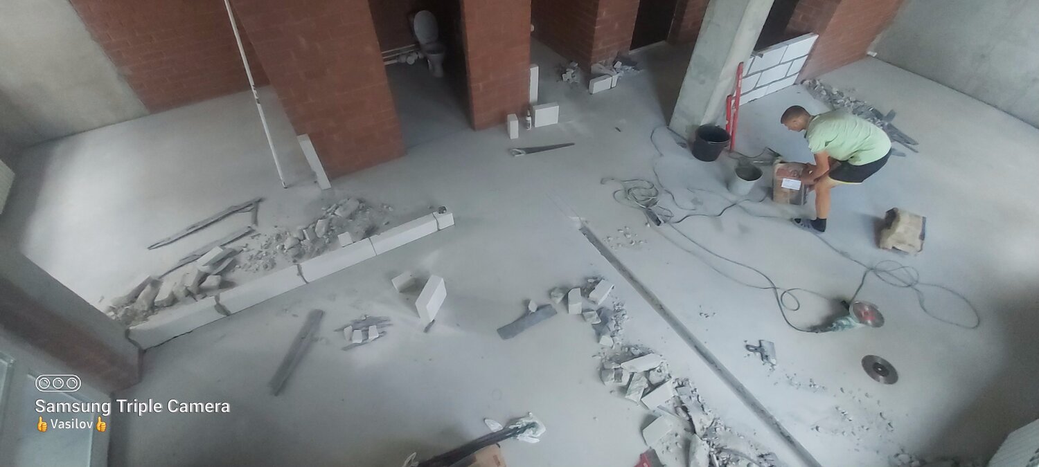 демонтаж стяжки пола, демонтаж стяжки, демонтаж стяжки пола в квартире шум, полусухая стяжка демонтаж, демонтаж пола