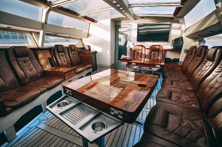 яхта белуга санкт-петербург, катер яхта, sunseeker predator 108, яхта моторная, роскошная яхта