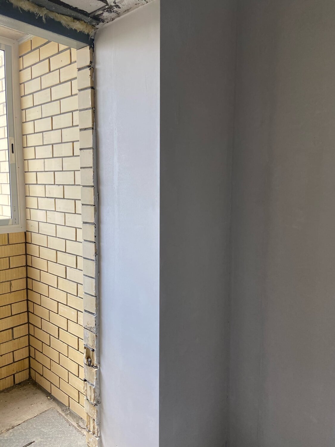 штукатурка стен, механизированная штукатурка стен, шпаклевка стен, черновая штукатурка, штукатурка откосов