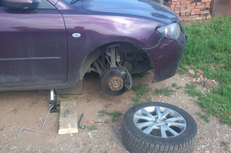 приора снятое колесо, автомобиль, авто, передня, колес