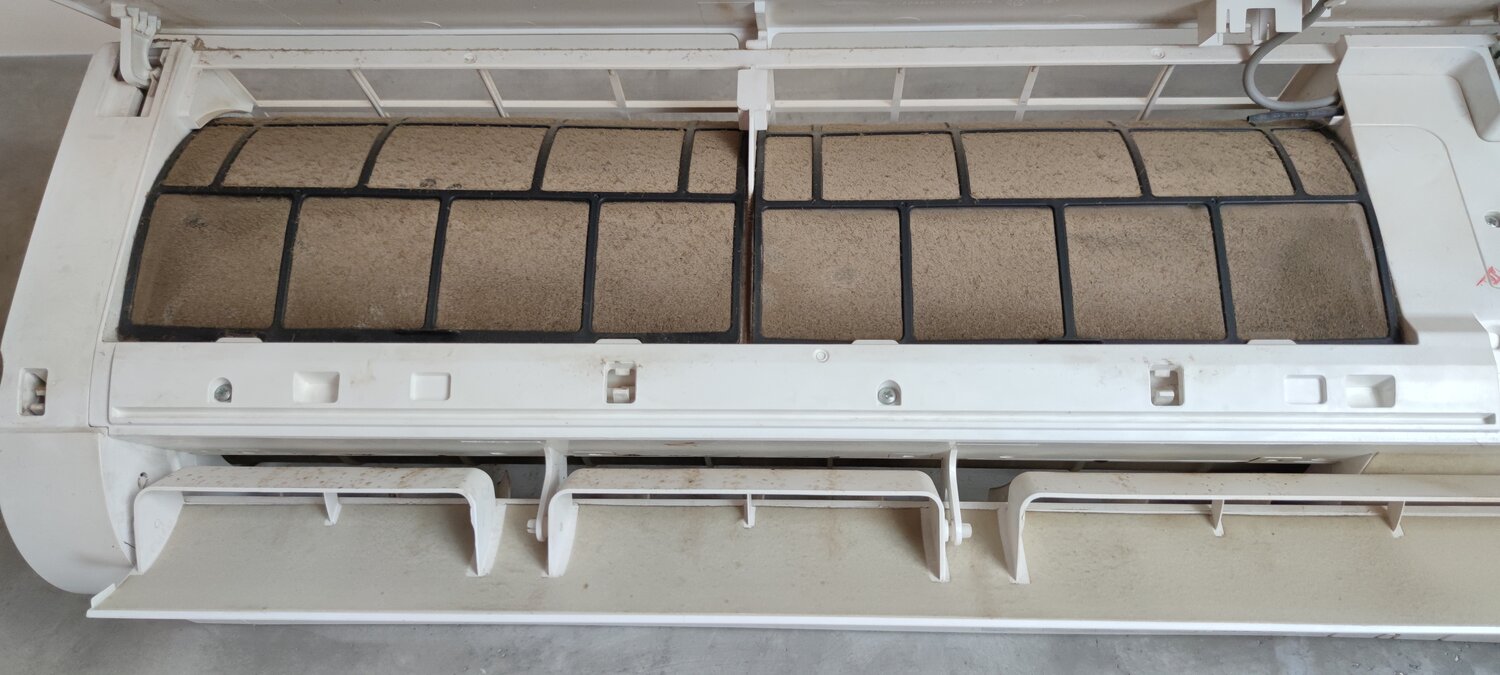 вентиляционный клапан, сплит системы, грязный фильтр кондиционера, грязный кондиционер, задняя шторка краун 131