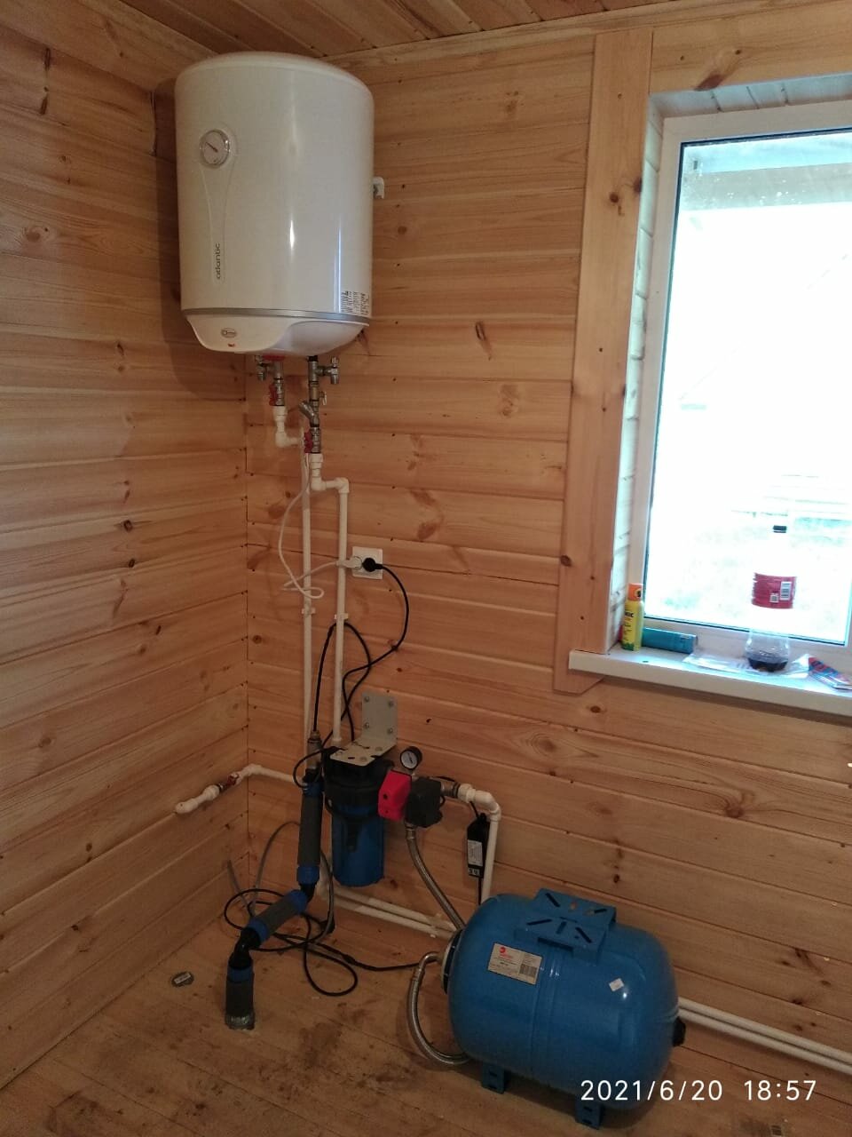 водопровод в дачном доме, водоснабжение дачи, системы водоснабжения для загородного дома, водоснабжение бани из колодца, водоснабжение в доме