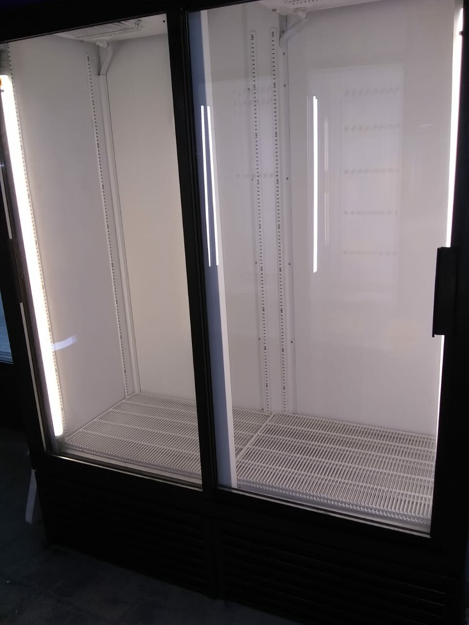 helkama холодильный шкаф, шкаф холодильный витринный linnafrost r5 ng 595х665х2055(h), холодильный шкаф r7n, холодильный шкаф купе, шкаф холодильных 1,4 купе полаир