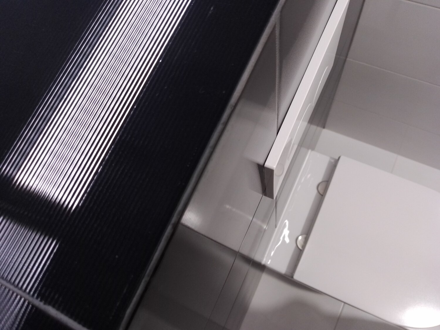 водопад по струнам, душевой поддон villeroy boch squaro infinity, душевая кабина, прямоугольная душевая кабина, душевая кабина ekkman black m-8285